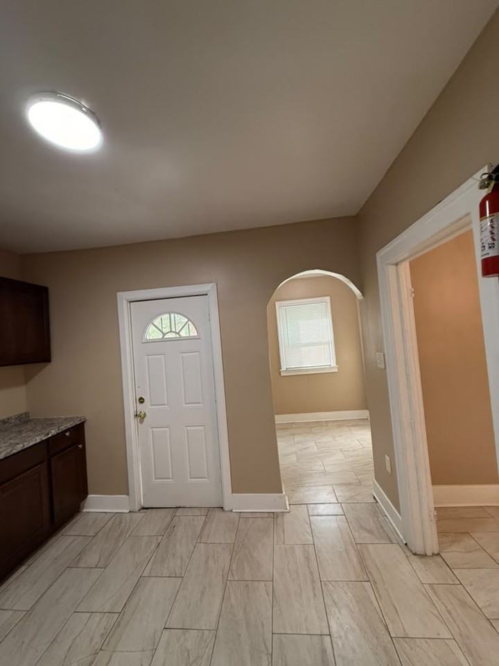 12125 Cloverlawn St - Photo 6 of 26