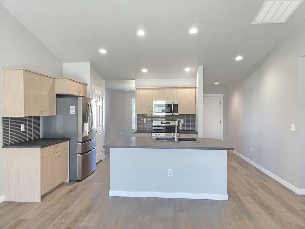 11429 W Falsetto St - Photo 5 of 15