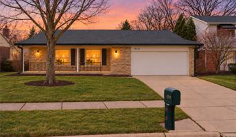 featured image of 15519 Amore St