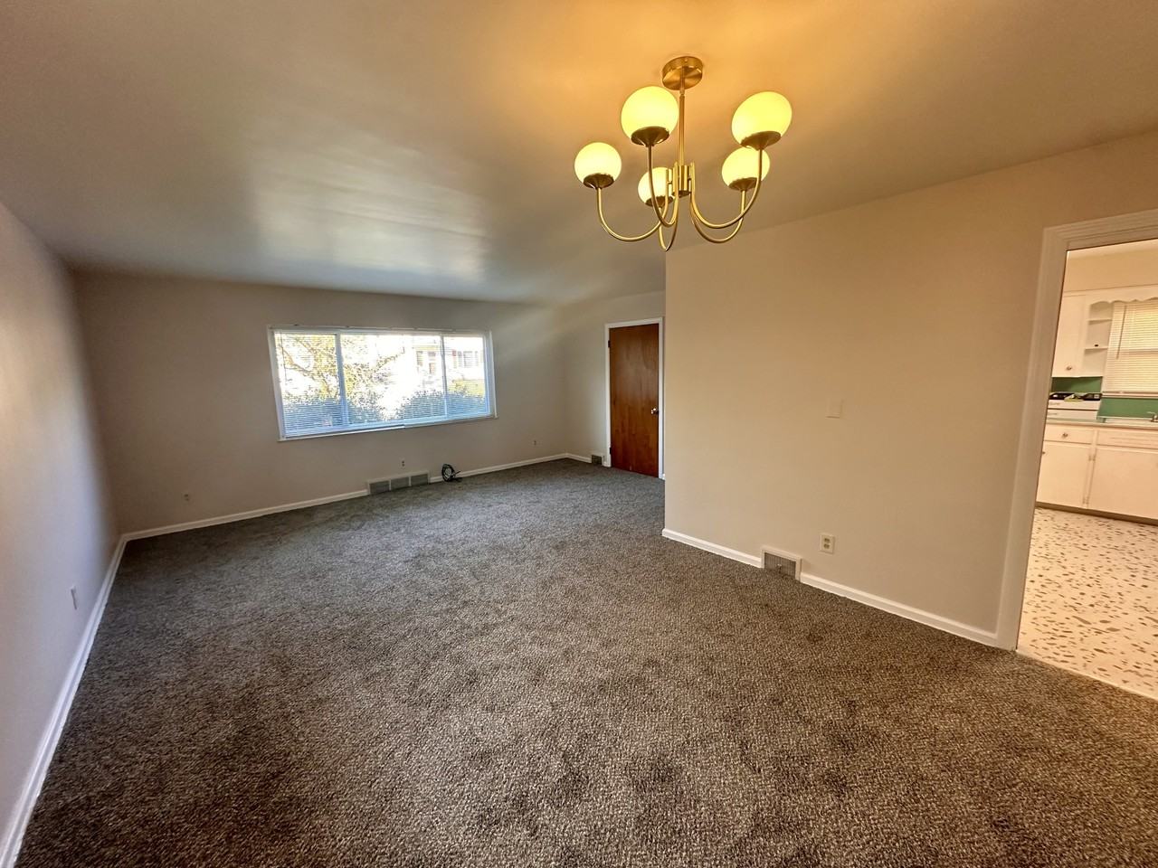 1756 Liberty Dr - Photo 4 of 20