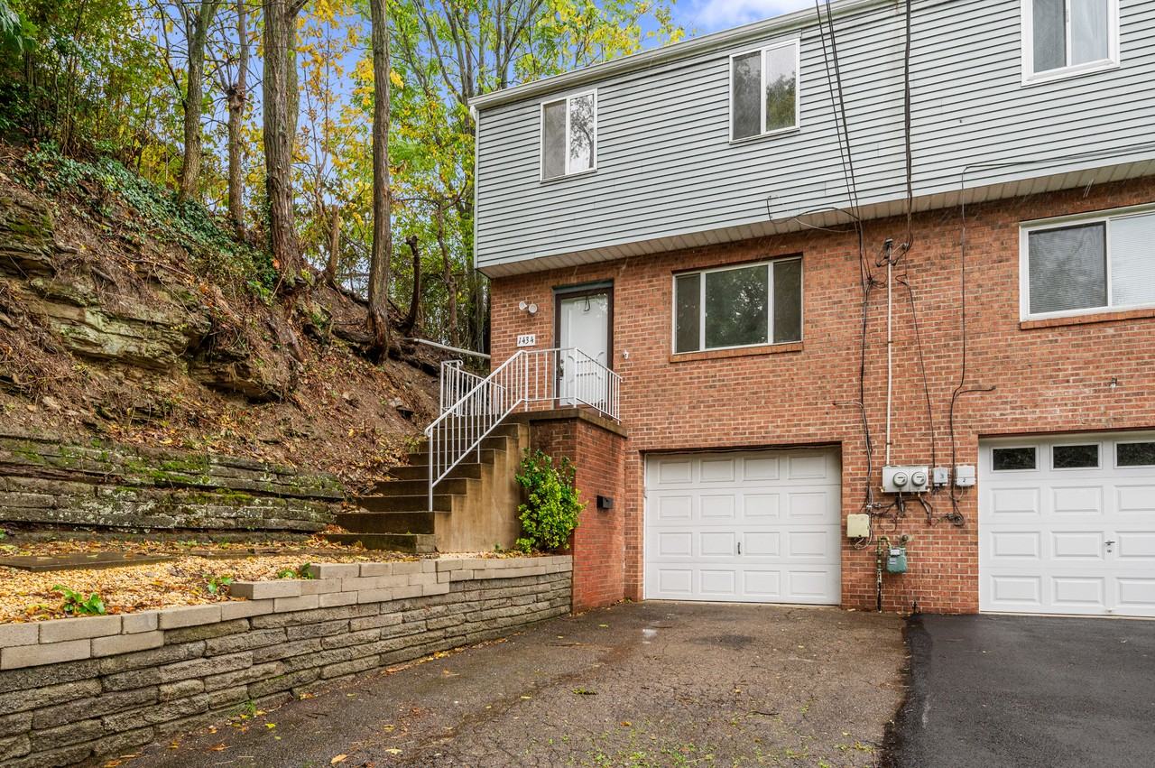 1434 Berry St - Photo 2 of 25
