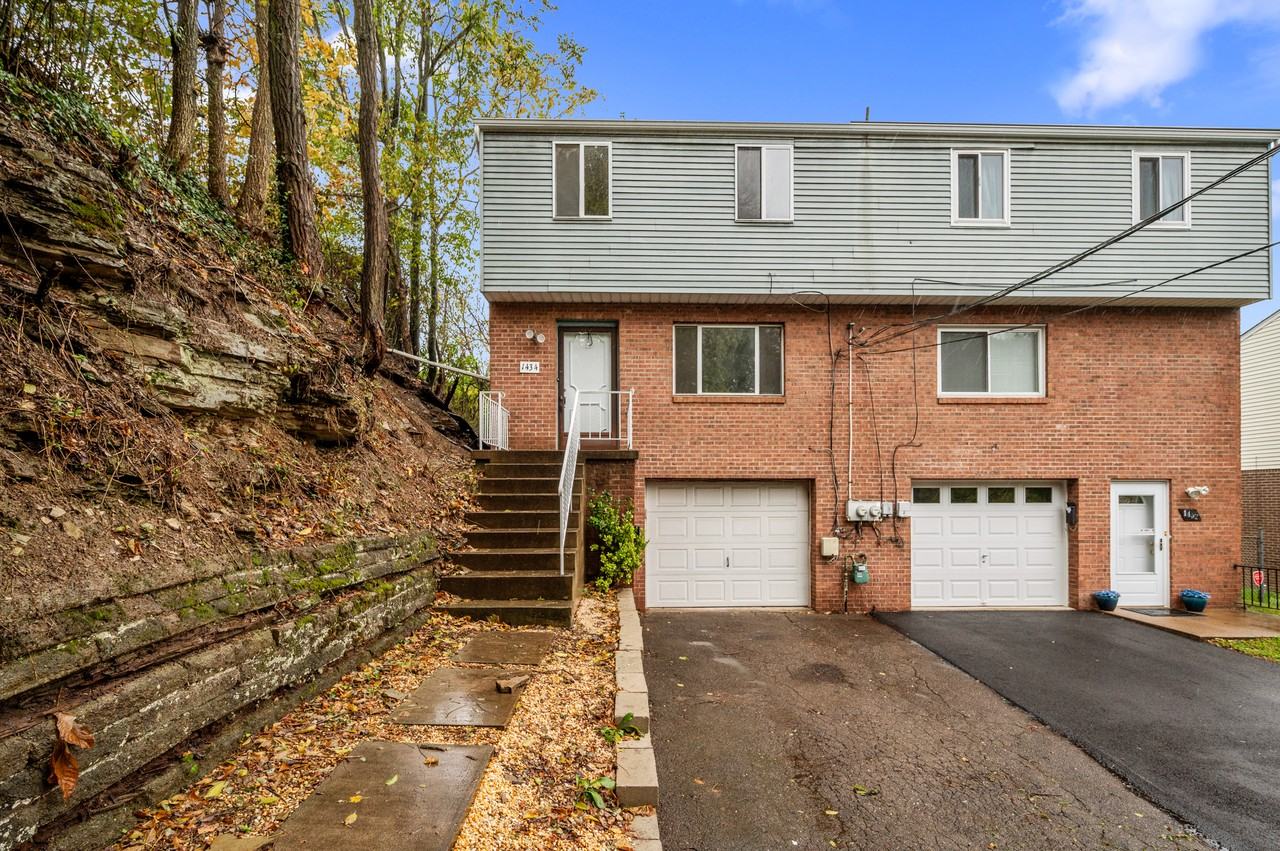 1434 Berry St - Photo 3 of 25