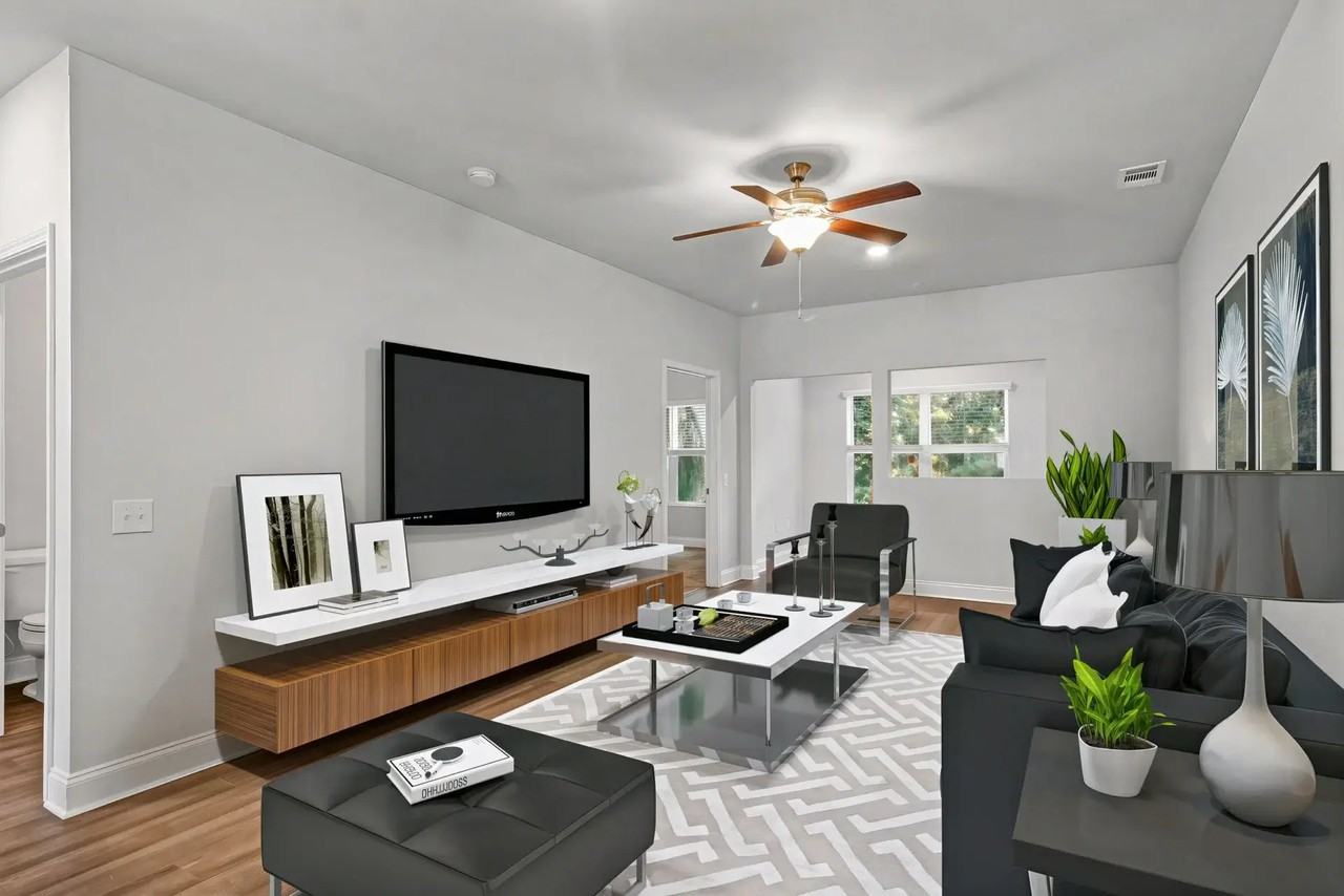 Hickory Grove Apartments - Photo 4 of 21