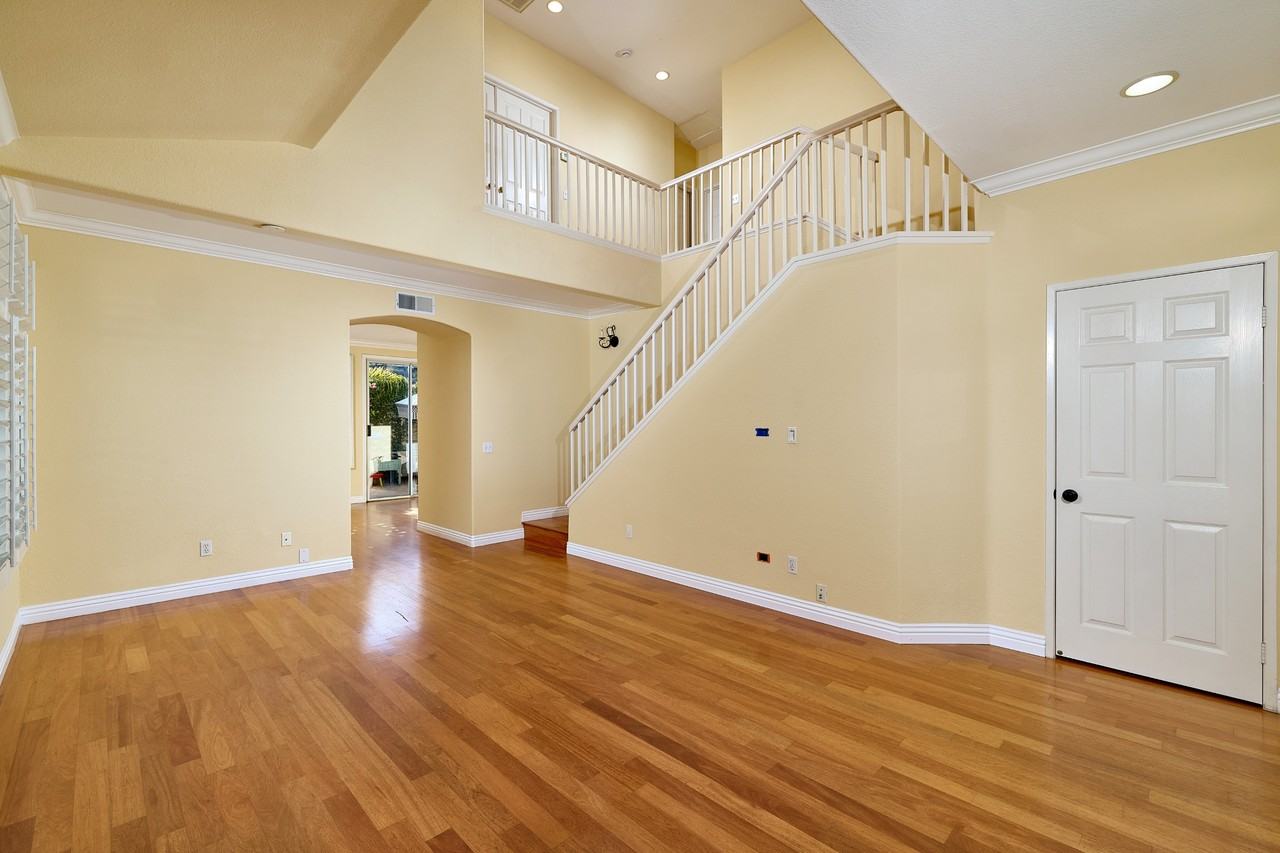 1008 Cottage Way - Photo 5 of 23