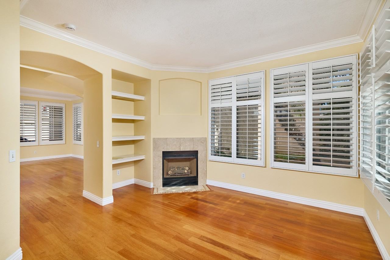 1008 Cottage Way - Photo 6 of 23