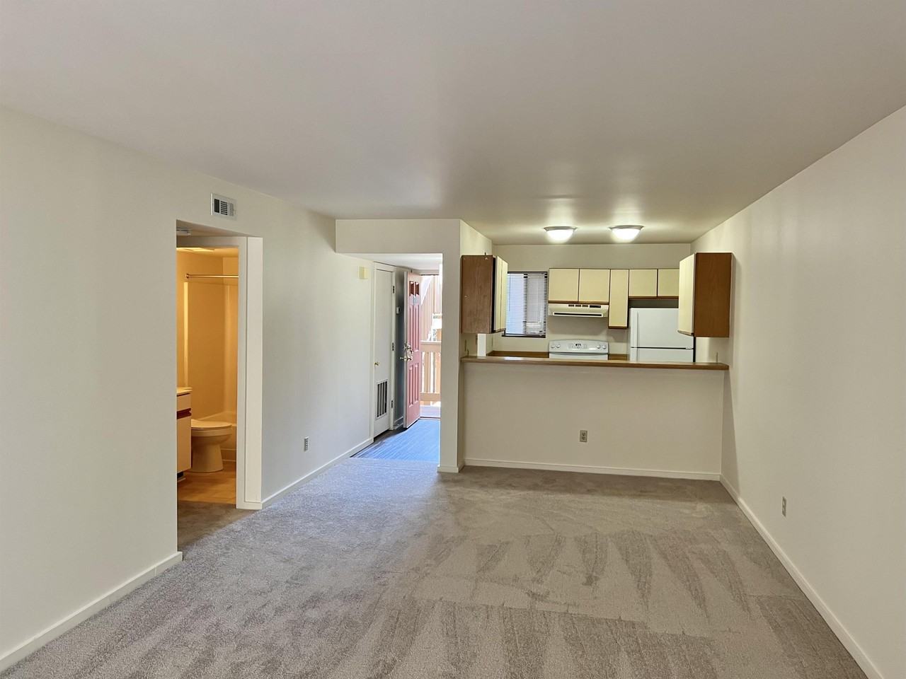 1002 Linden Avenue S104 S104 #S104 - Photo 3 of 15