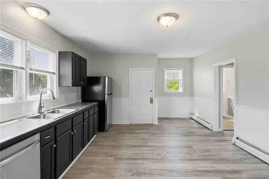 70 Veazie St ##2 - Photo 4 of 11