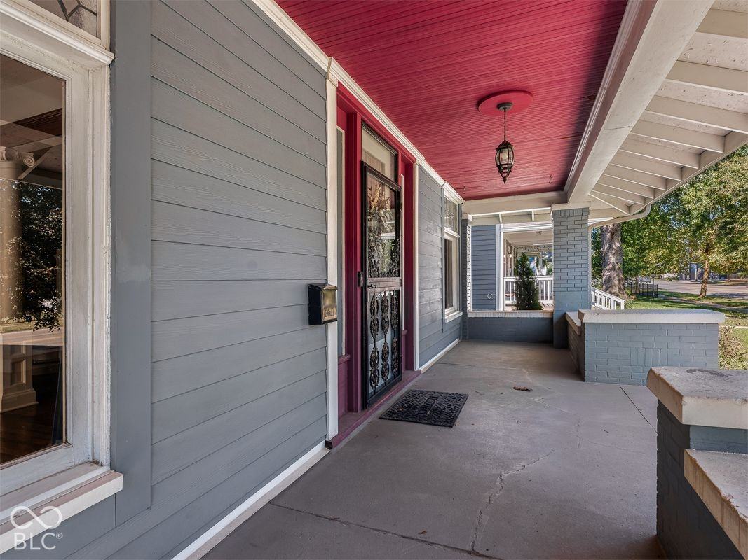 2610 N College Ave - Photo 2 of 50