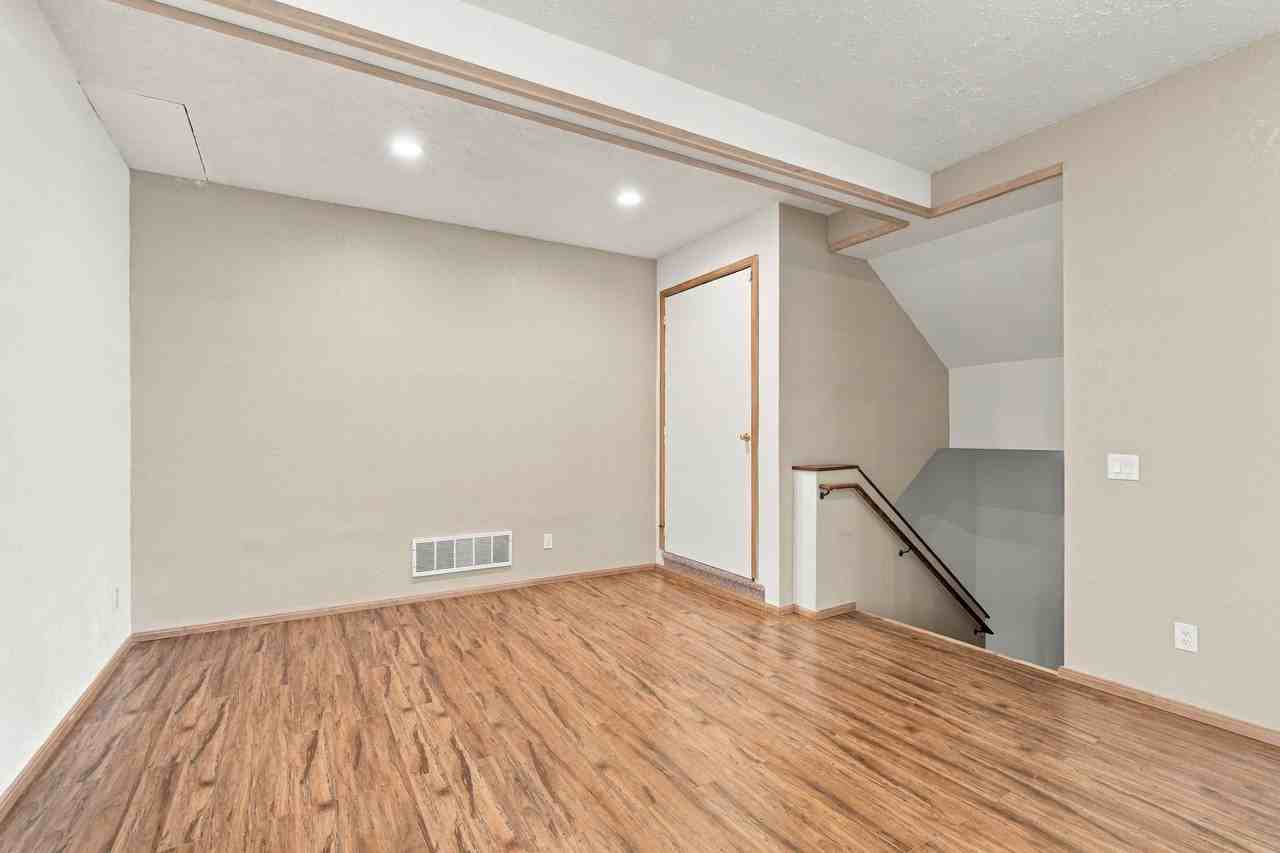 24817 E Liberty Creek Rd #2 - Photo 6 of 38