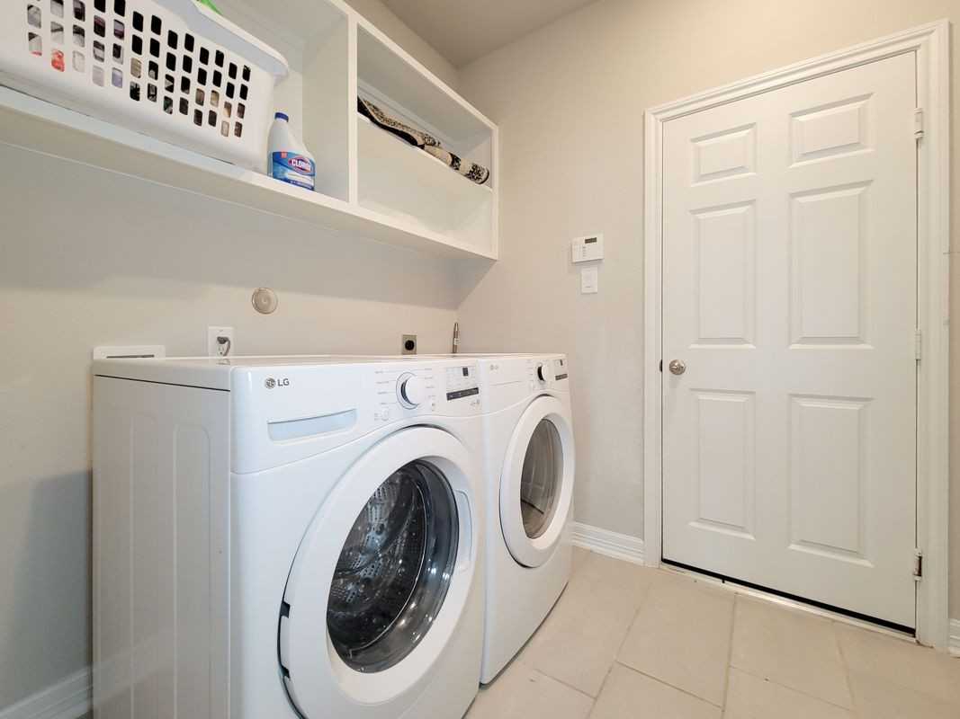 5310 Paradise Cove Ln - Photo 3 of 47