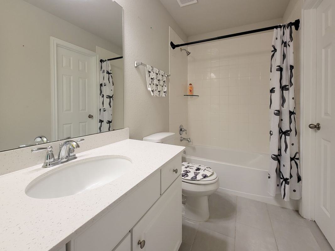 5310 Paradise Cove Ln - Photo 6 of 47