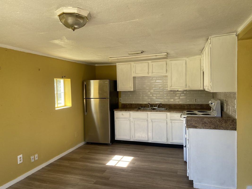 306 S Woodland St - Photo 3 of 22