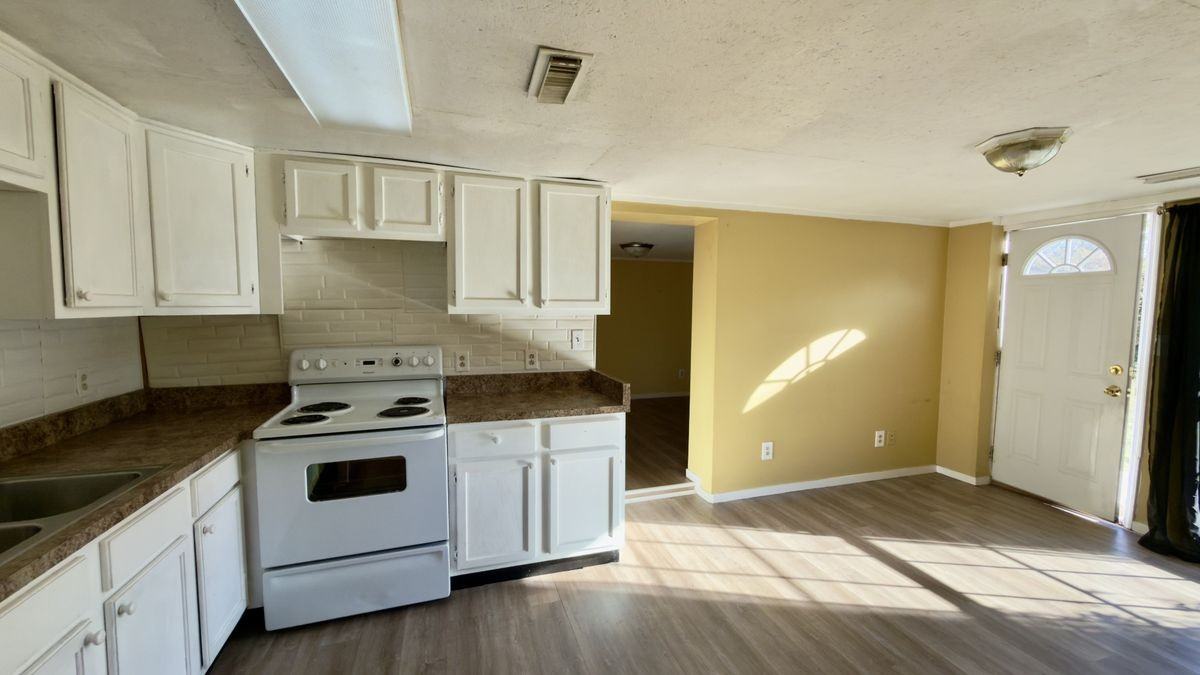 306 S Woodland St - Photo 6 of 22