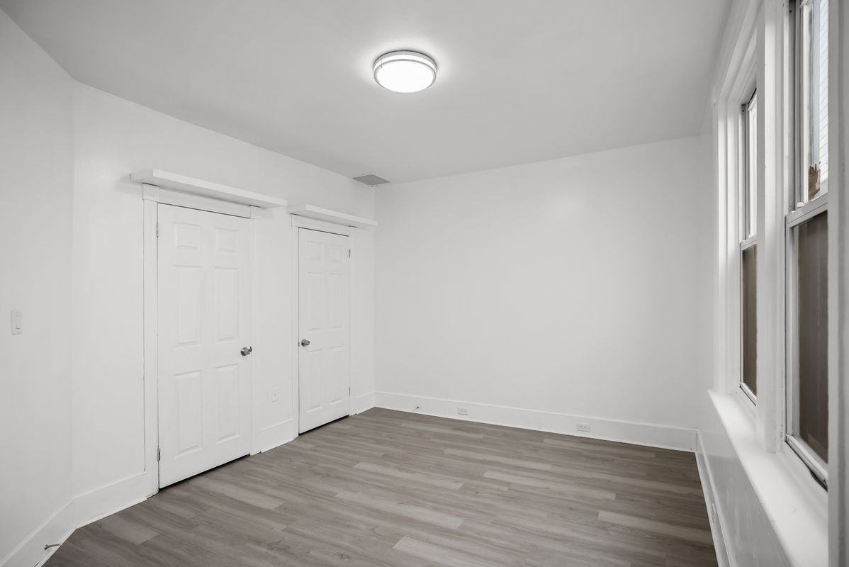 43 S Broad St - Photo 5 of 21
