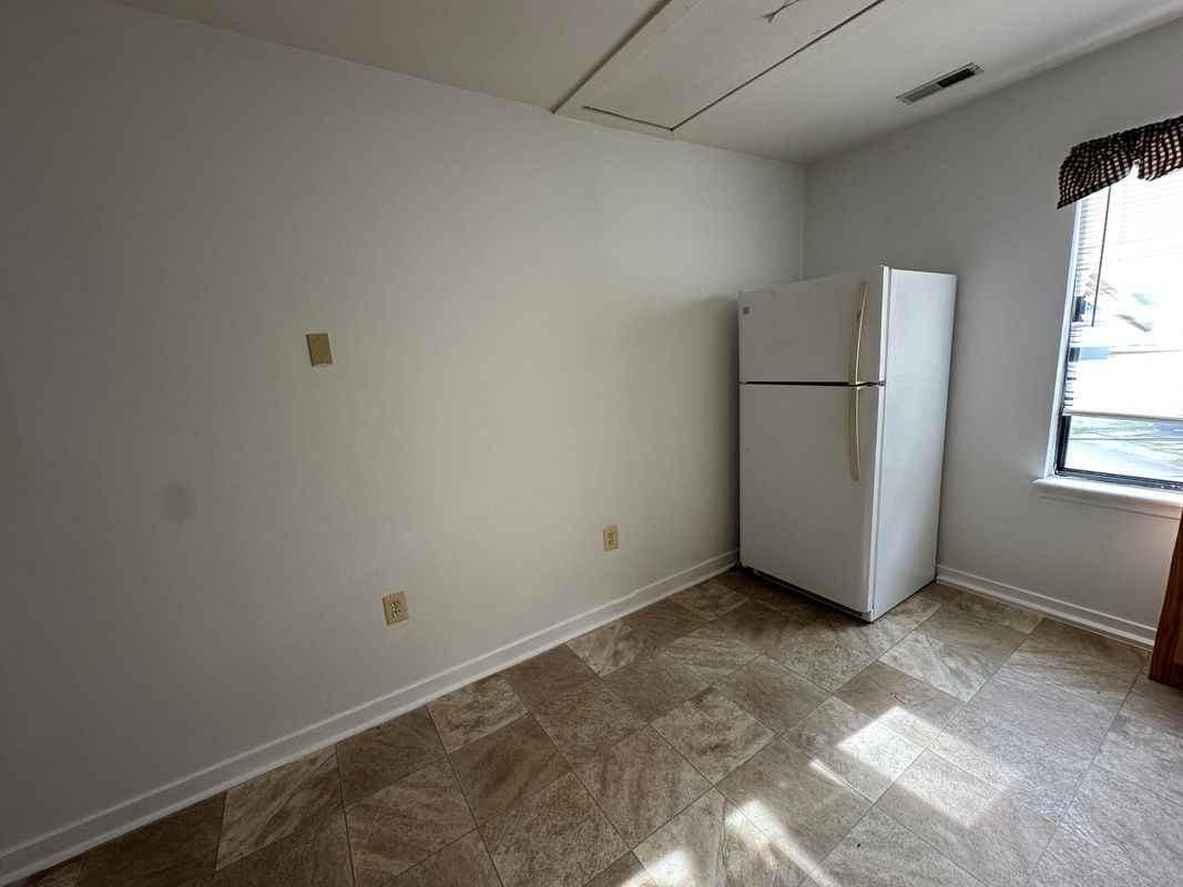 8200 Fort Smallwood Rd ##B - Photo 3 of 7