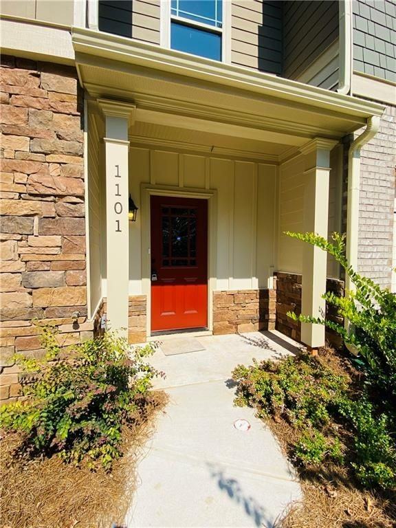 1101 N Village Dr - Photo 3 of 28