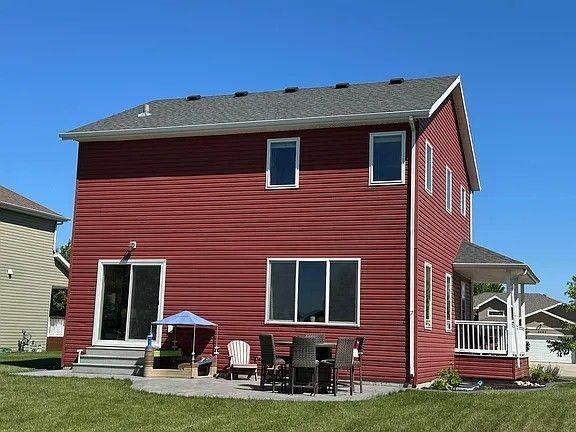4893 Lavonne Ct S - Photo 6 of 49