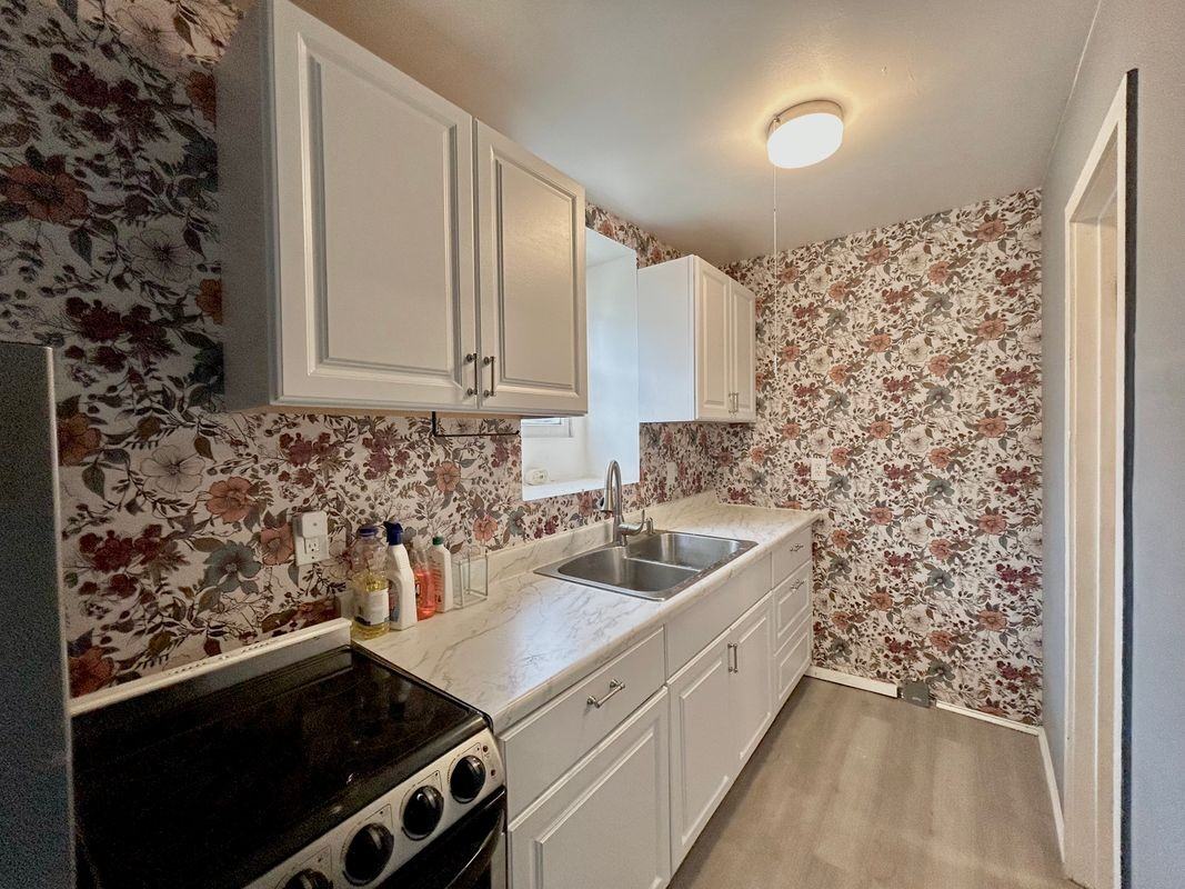 663 2nd Ave ##2r - Photo 3 of 10