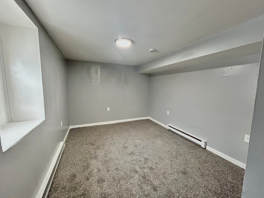 663 2nd Ave ##2r - Photo 7 of 10
