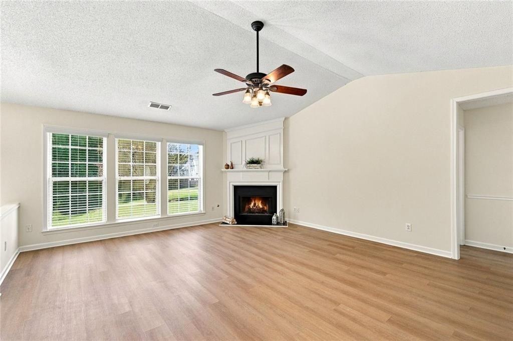 136 Park Forest Dr Nw - Photo 4 of 20