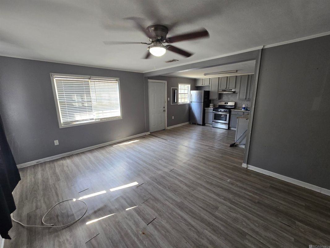 3025 Amarillo St - Photo 4 of 11