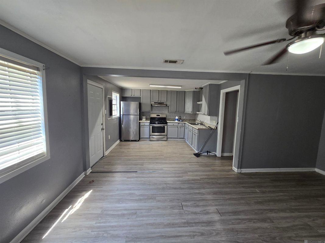3025 Amarillo St - Photo 6 of 11