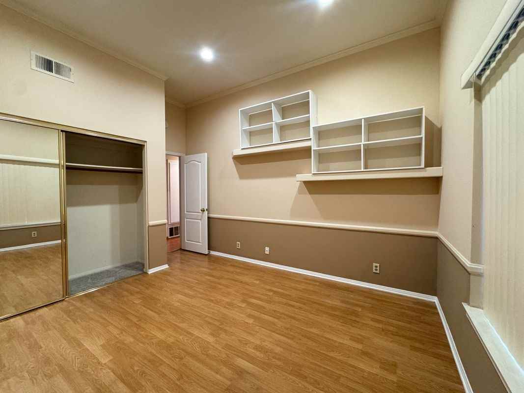 22854 Sailwind Way - Photo 5 of 10