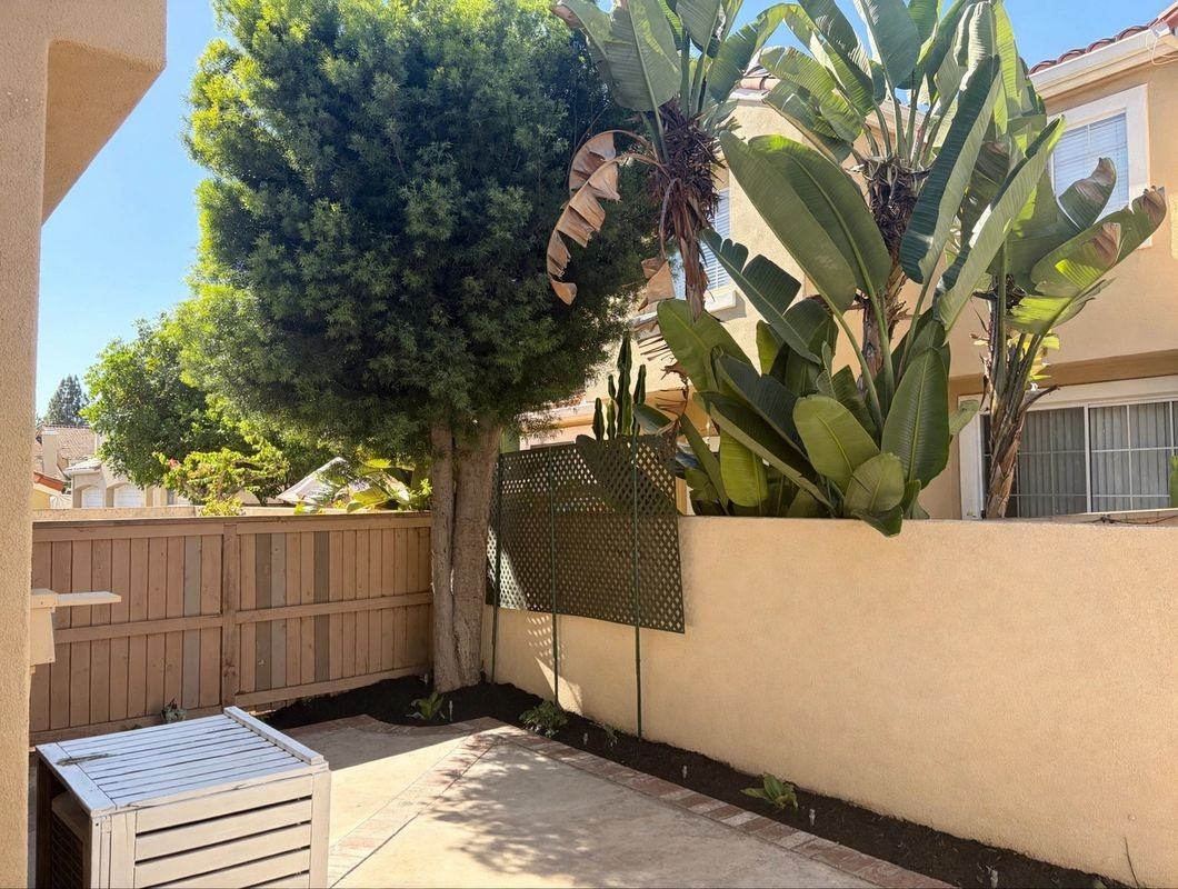 2452 Paseo Circulo - Photo 3 of 12