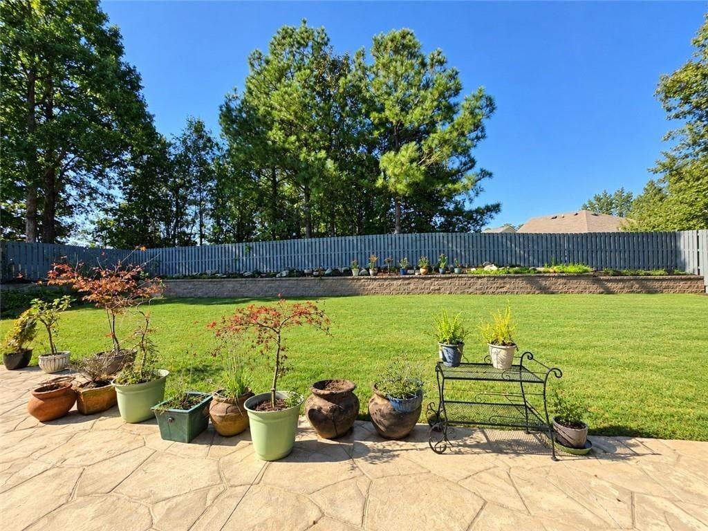 1235 Mill Shyre Way - Photo 5 of 13