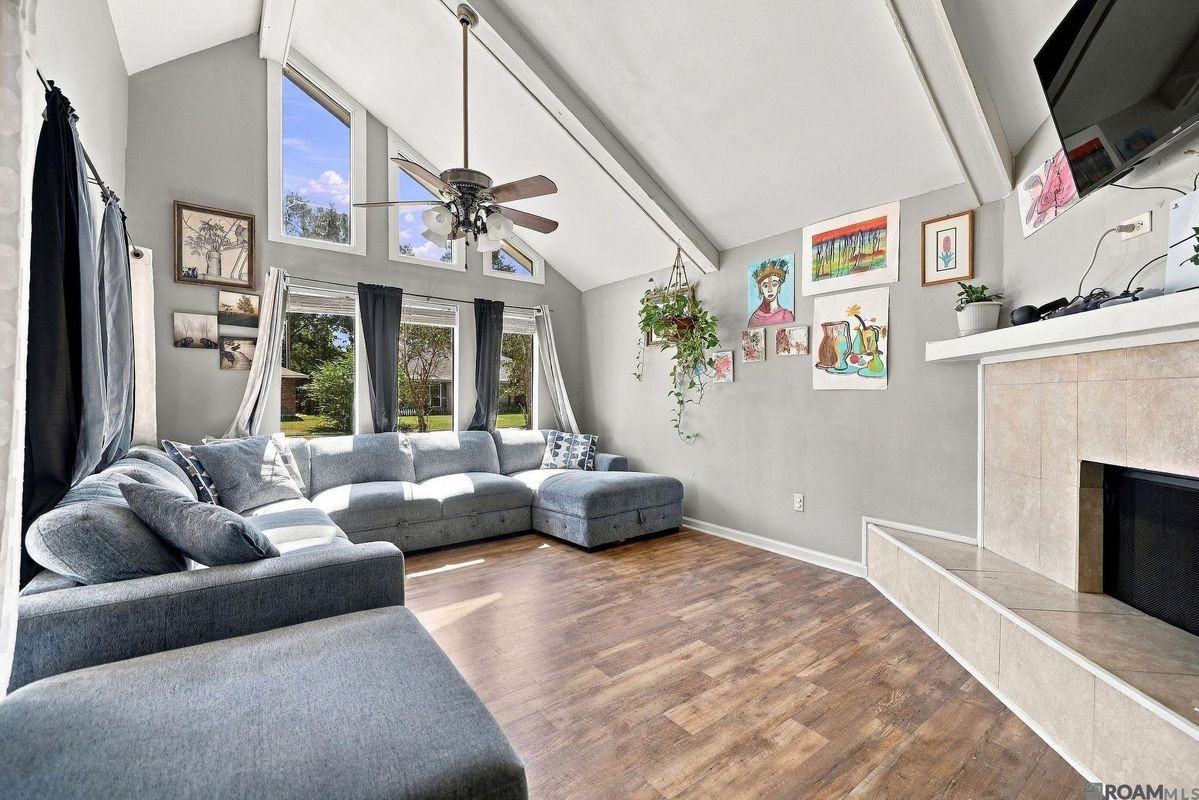 16603 Morel Ave - Photo 4 of 18