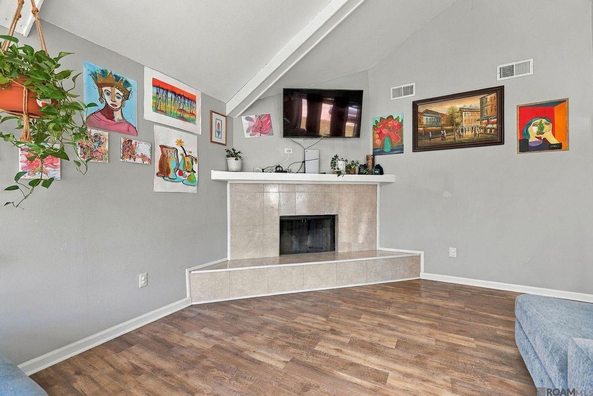 16603 Morel Ave - Photo 5 of 18