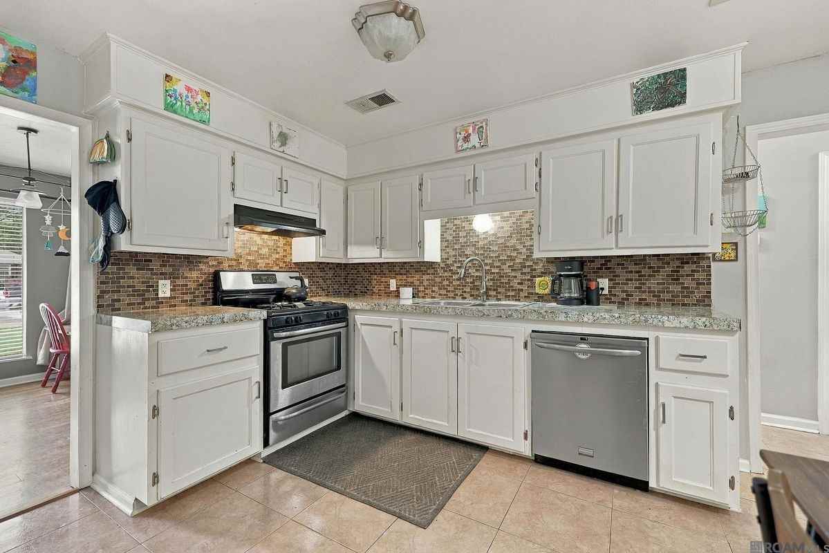 16603 Morel Ave - Photo 7 of 18