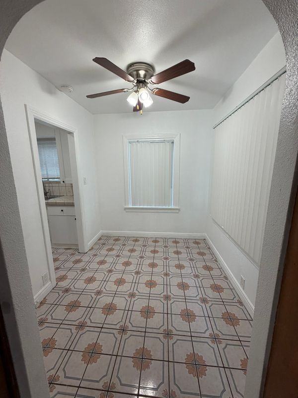 1802 E Glenoaks Blvd - Photo 6 of 6