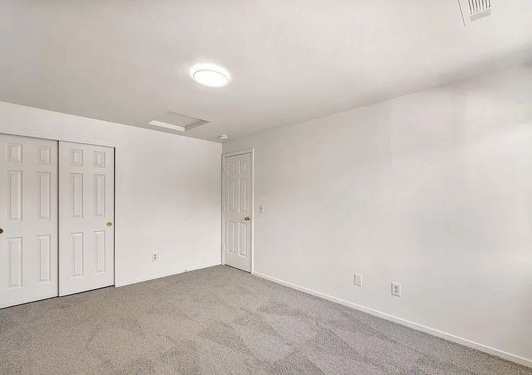 3932 Village Dr - Photo 6 of 11