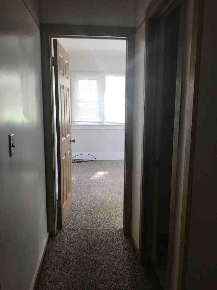 4331 W Hallett Rd #2 - Photo 7 of 14