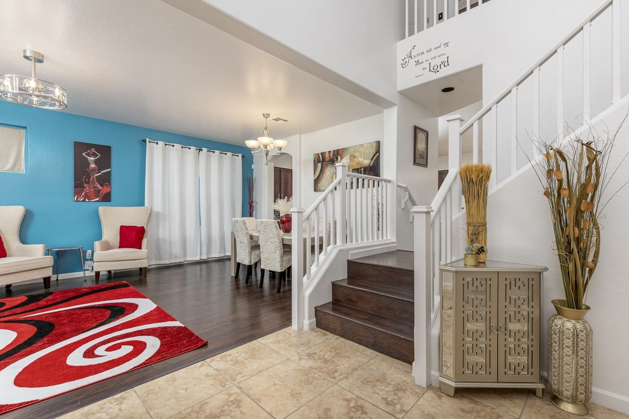 3270 E Silversmith Trl, San Tan Valley, Az #1 - Photo 5 of 50
