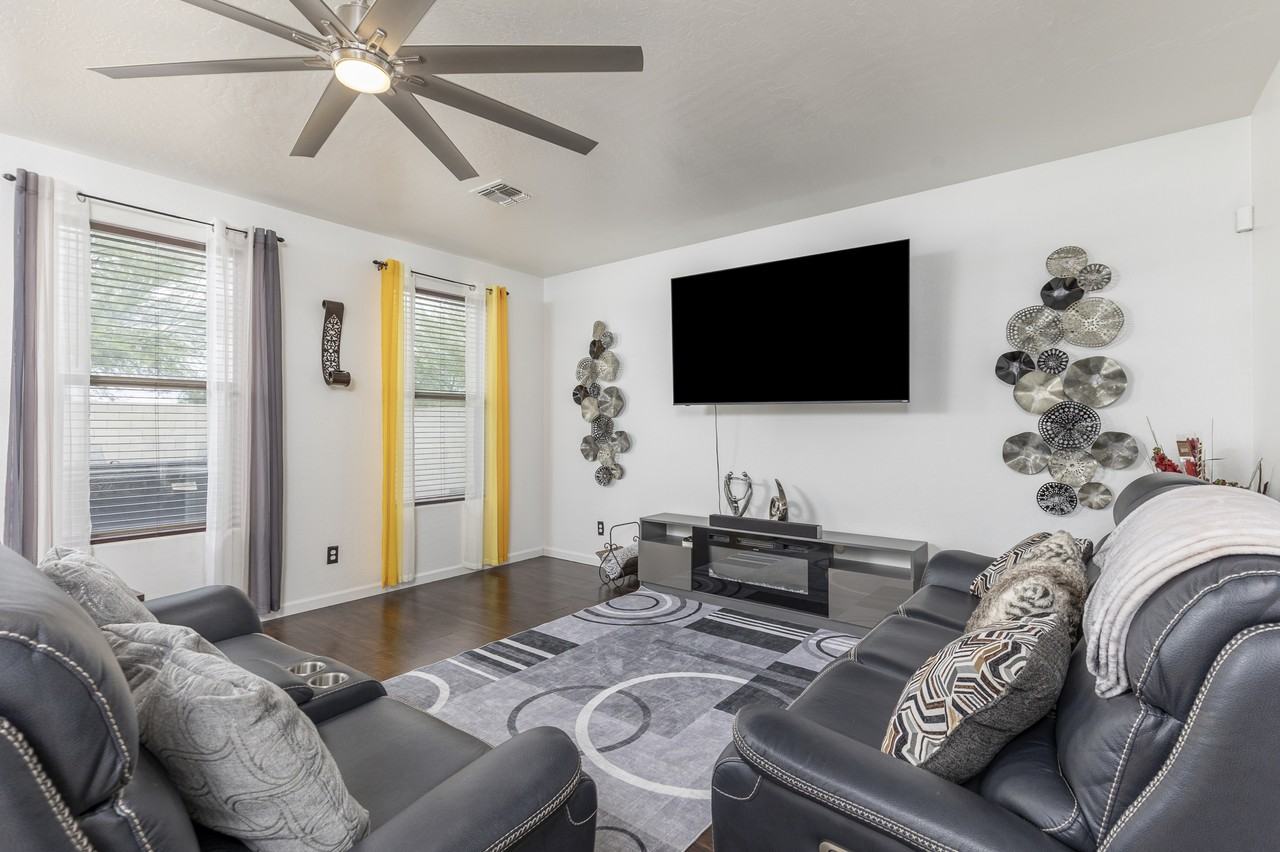 3270 E Silversmith Trl, San Tan Valley, Az #1 - Photo 7 of 50