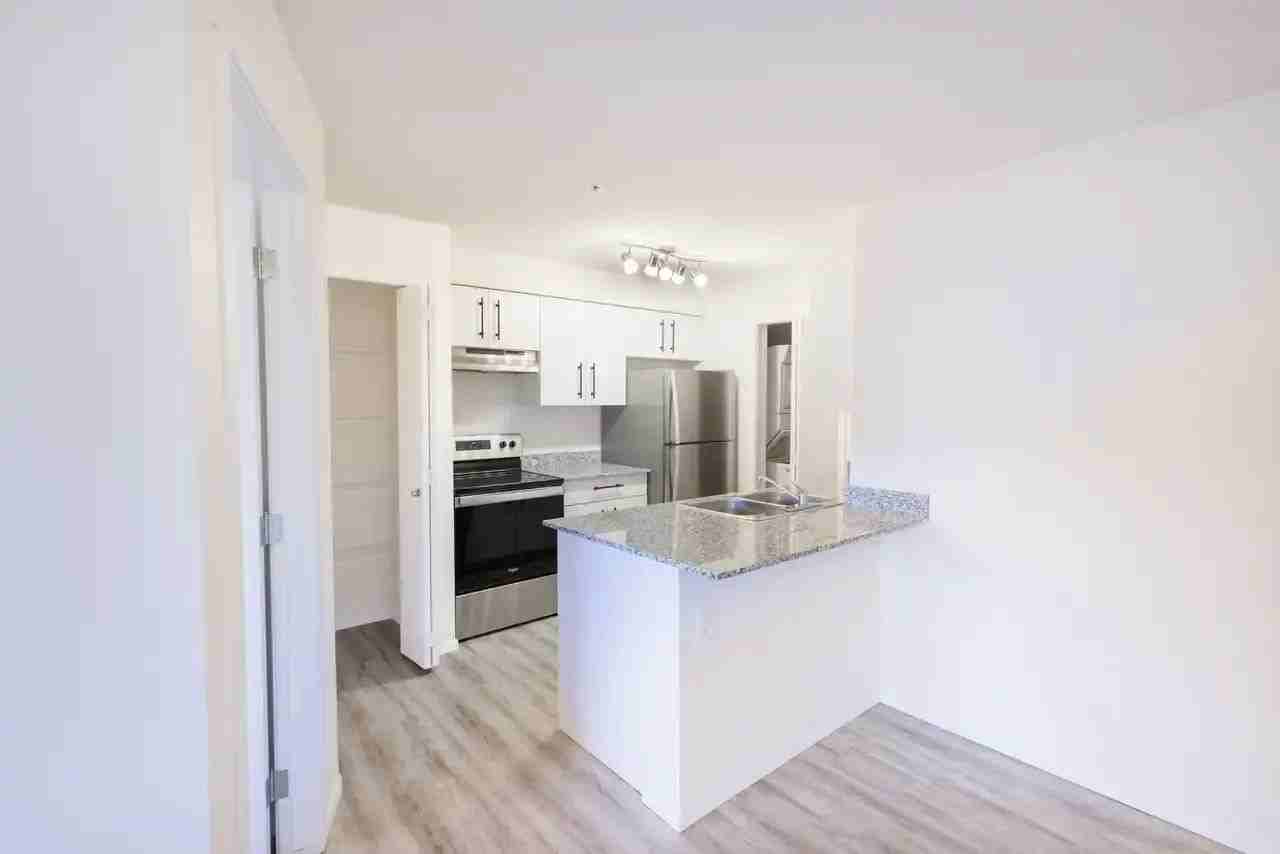 Model - 615 Secord Blvd NW - Photo 4 of 29