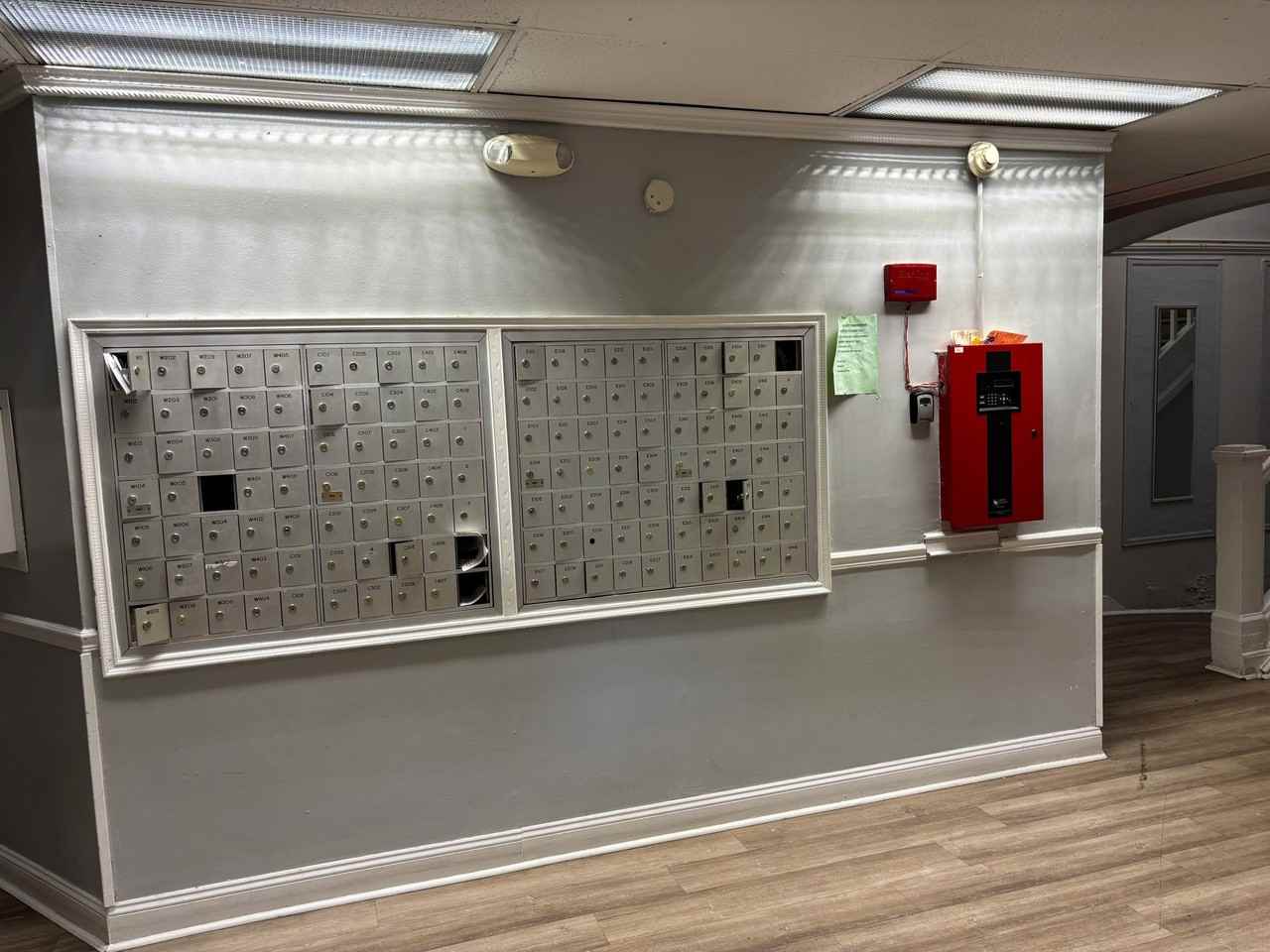 CLIFTON SUITES - Photo 5 of 50