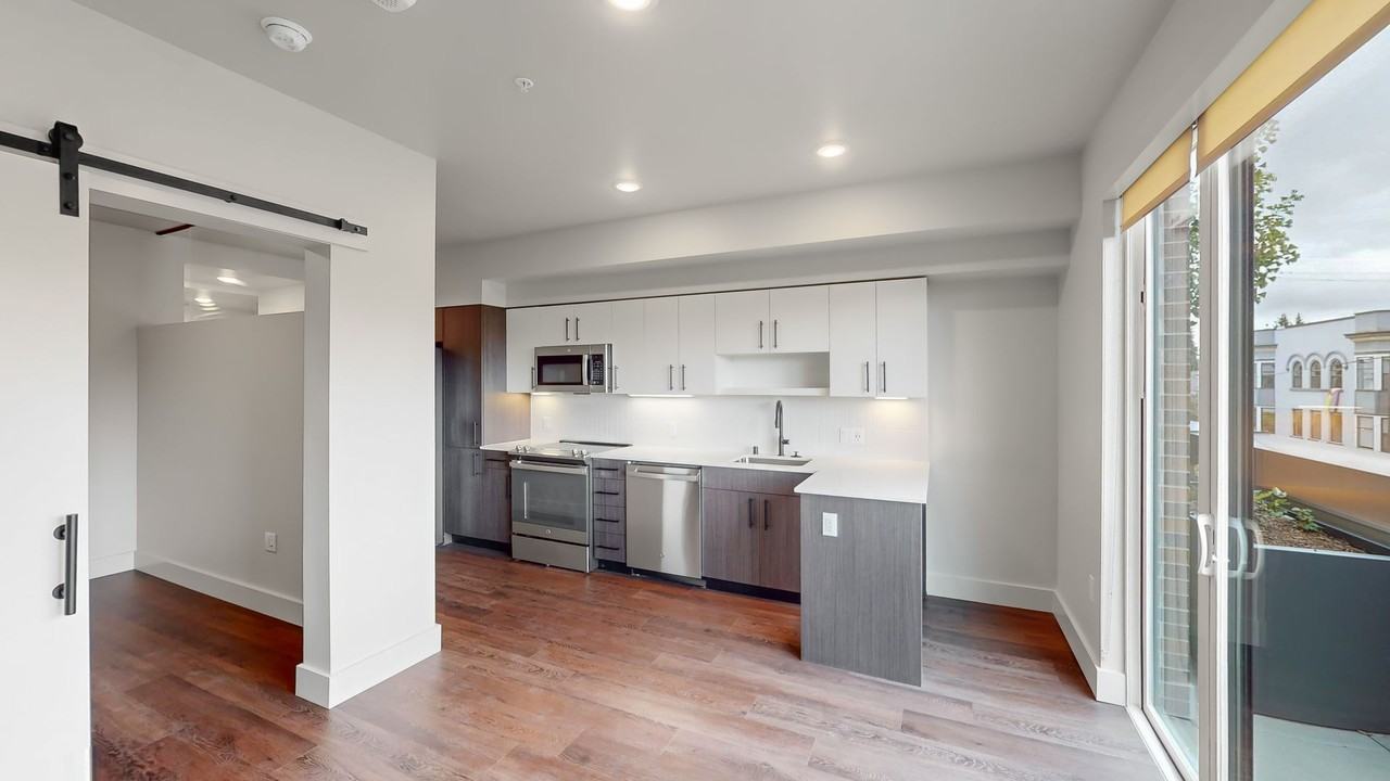 Capitol Hilltop Apartments - Photo 6 of 50