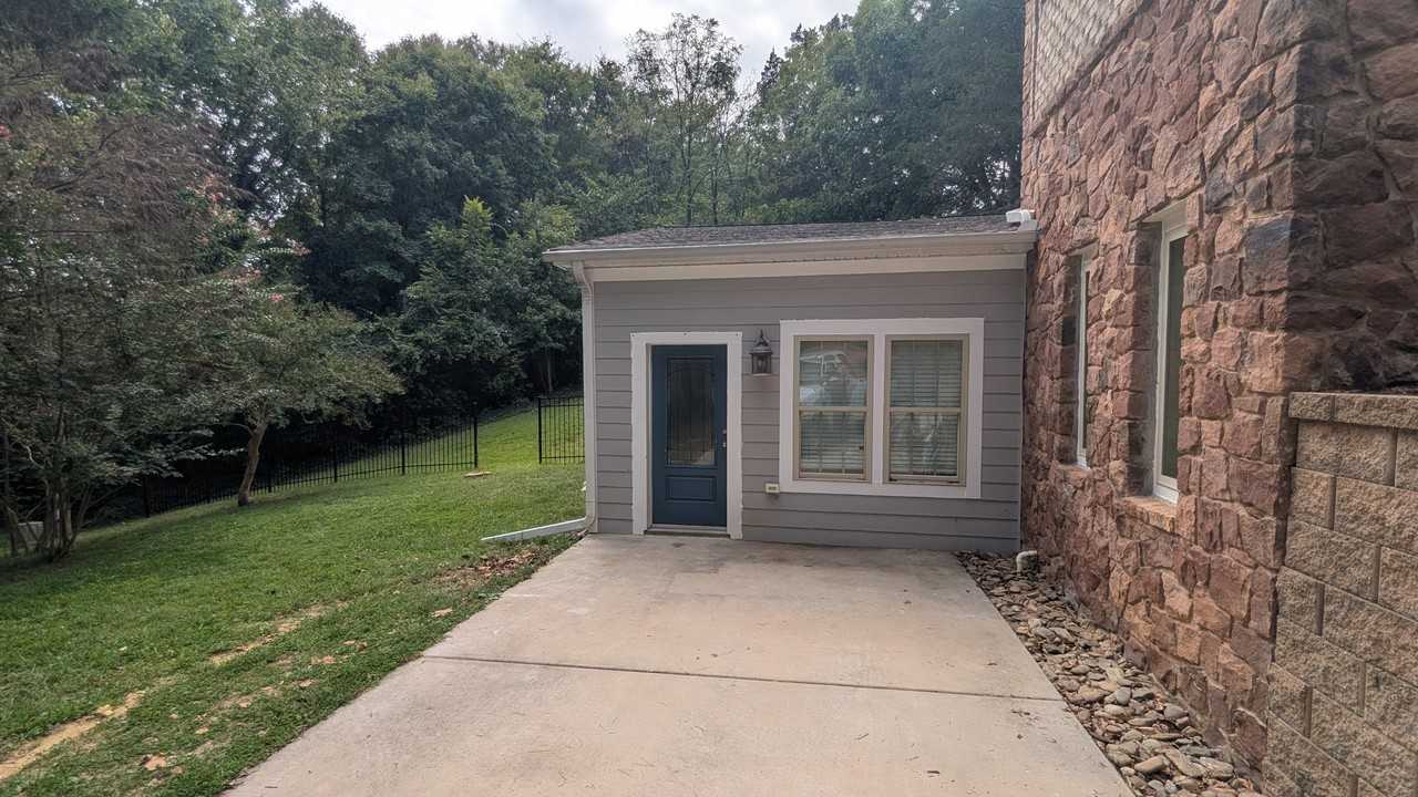 786 Ideal Dr Se - Photo 2 of 13