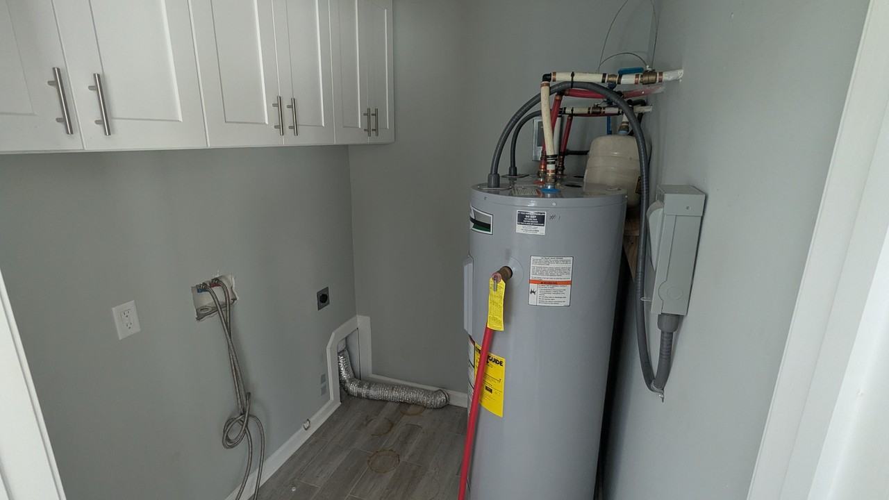 786 Ideal Dr Se - Photo 5 of 13