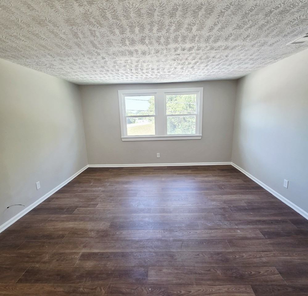 1150 Scott St Se #2 - Photo 2 of 25