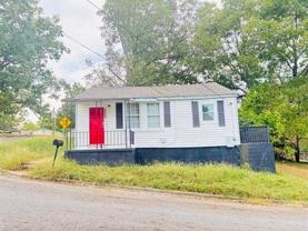 2522 E Spencer Ave - Photo 1 of 1