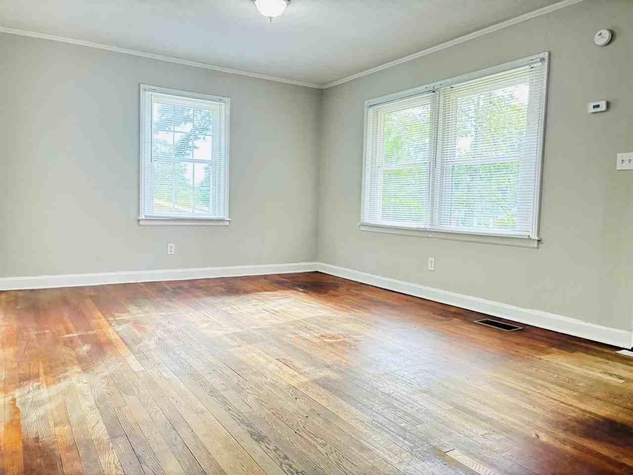 4614 Morgan St - Photo 5 of 22