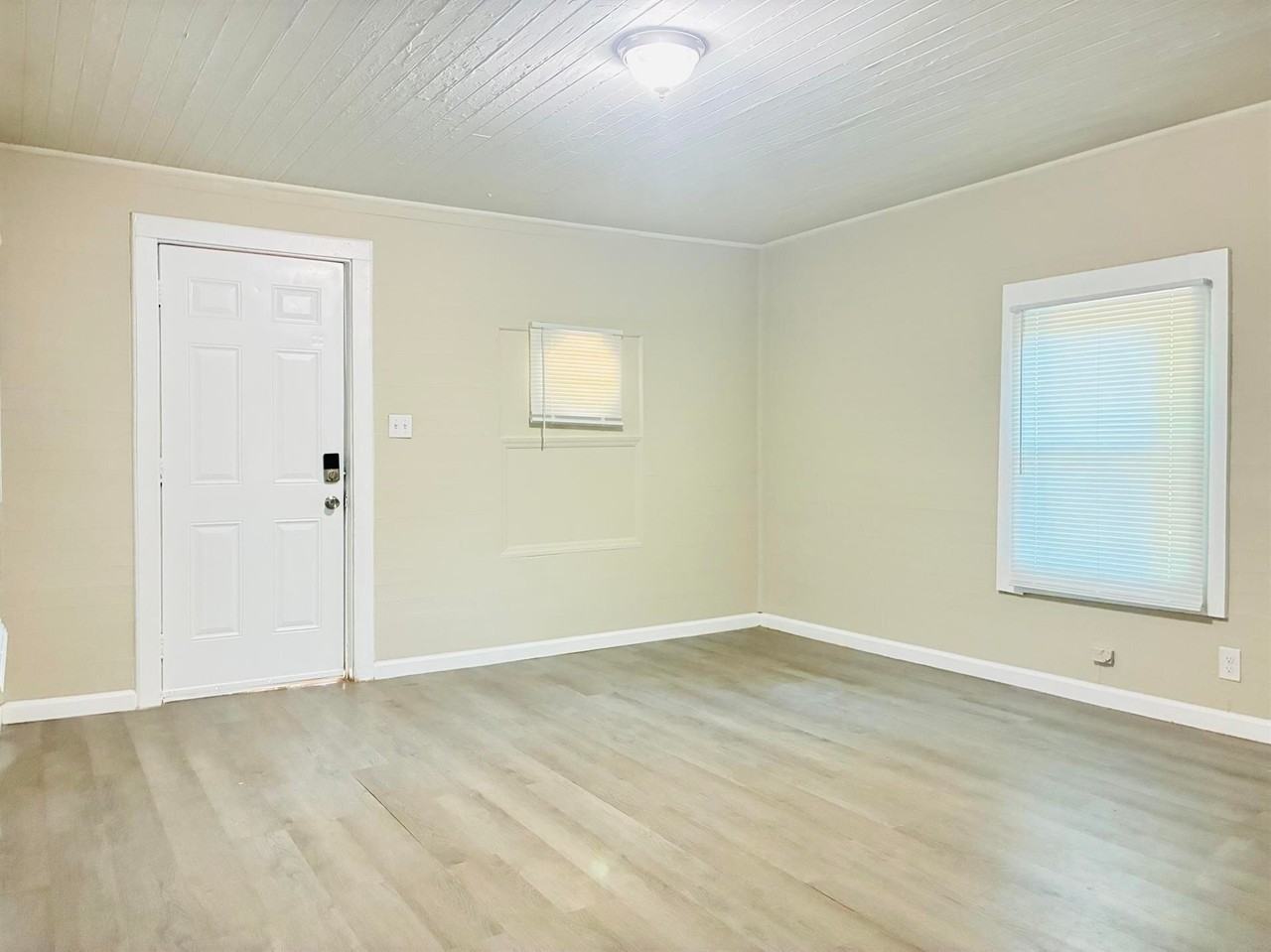 513 Wardell St - Photo 6 of 14