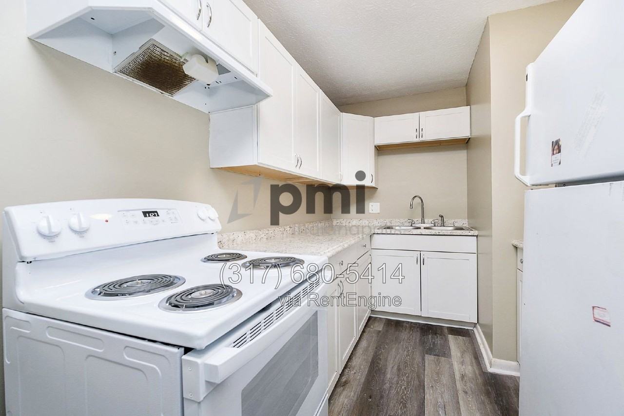6220 E 11th St #102 - Photo 6 of 24