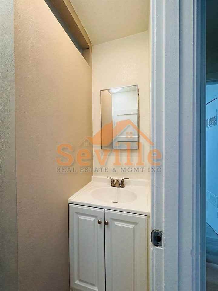 1814 Chestnut St - Photo 4 of 7