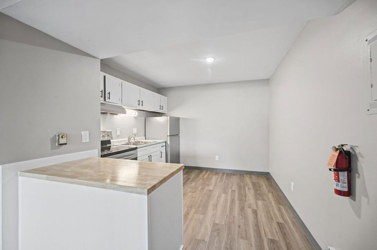 1832 Winton Ave #202 - Photo 3 of 15
