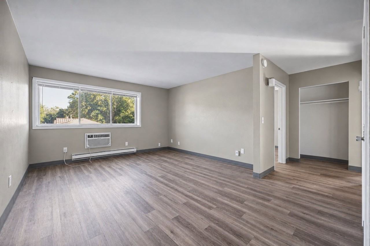 1832 Winton Ave #202 - Photo 6 of 15